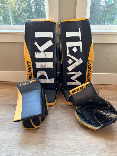 Used 33"  2023 Bauer Hyperlite 2 Regular Goalie Full Set Pro Stock (Used)