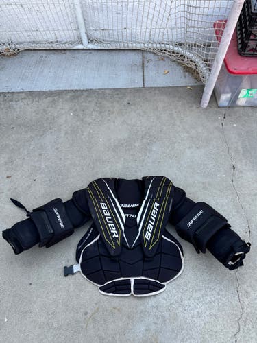 Small Bauer Supreme S170 Goalie Chest Protector (Used)