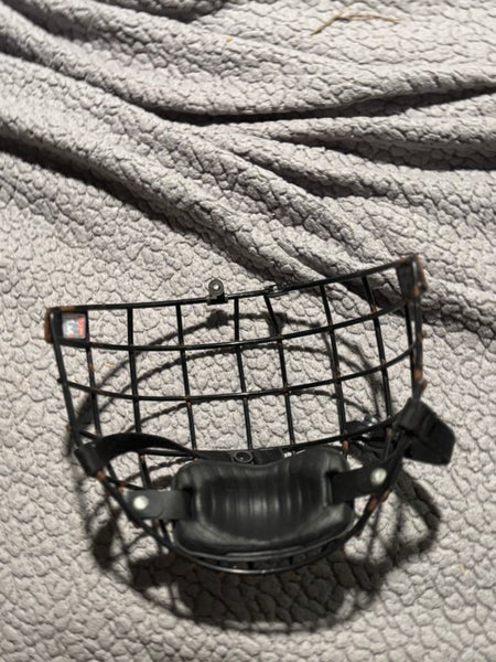 Small CCM FM580 Full Cage (Used)