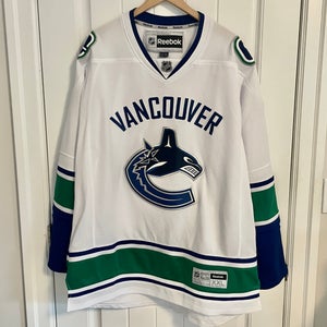 Authentic Reebok Vancouver Canucks White Orca Jersey Size XXL 2XL