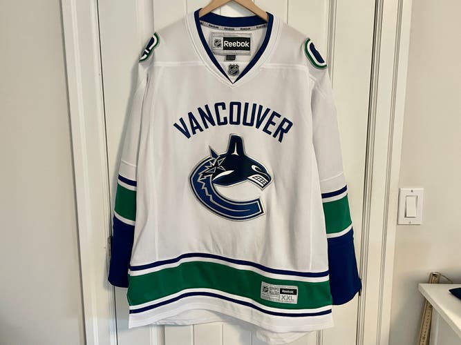 Authentic Reebok Vancouver Canucks White Orca Jersey Size XXL 2XL