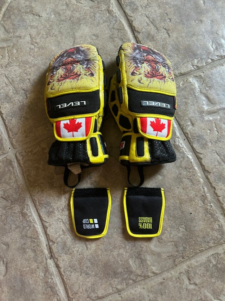 Race Level Mittens size 8