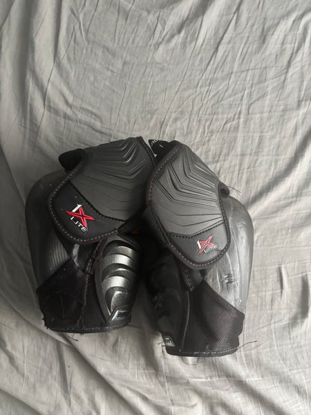 Senior Medium Bauer Vapor 1X Lite Elbow Pads Pro Stock (Used)