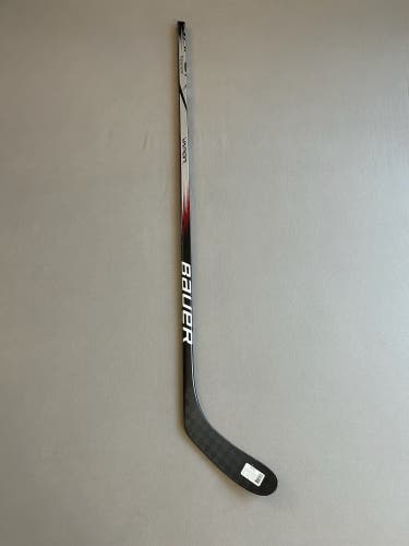 New 77 Flex P28 Senior Bauer Vapor League Left Hand Pro Stock Hockey Stick