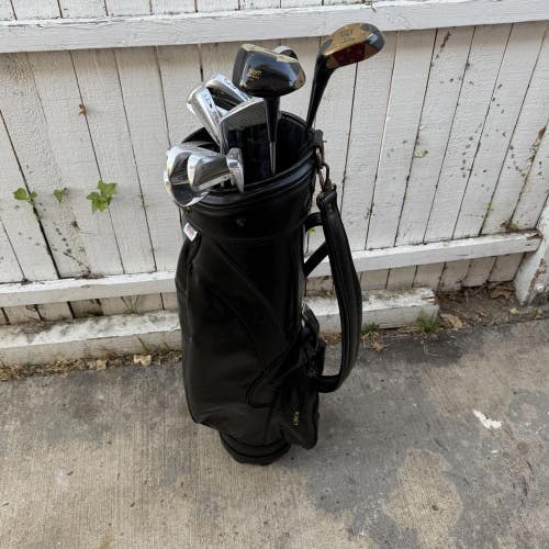 Wilson Staff Tour Blade Vintage Complete Set 1-SW With Wilson Leather Bag
