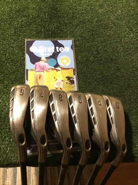 Callaway Razr X Irons Set (6-PW-SW) Seniors 65g Graphite Shafts
