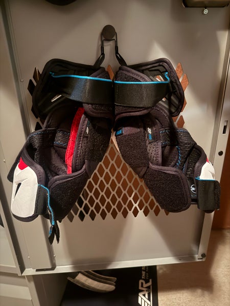 Like New CCM Jetspeed FT6 Pro Elbow Pads Senior Large