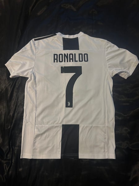 2018/2019 Juventus Home Kit Ronaldo 7 NWT soccer jersey, football kit