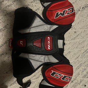 CCM Shoulder Pads Junior