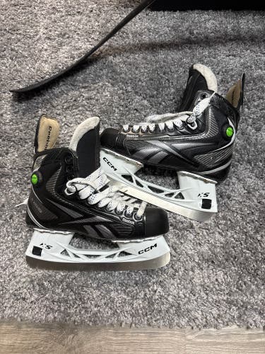 Reebok 20K Pump Hockey Skates Regular Width Pro Stock 8L/7.5R D *Made in Canada*