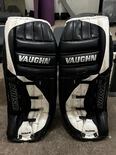 Vaughn VPG5500 Goalie Leg Pads