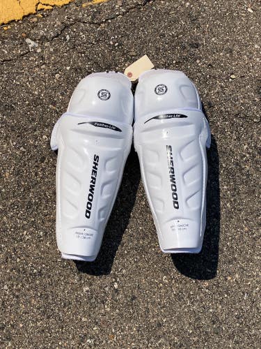 Senior Sher-Wood Shin Pads 15" (Used)
