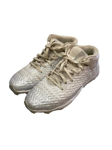 Used Under Armour Adult FB Cleats White Senior 5.5 11884-S000050886