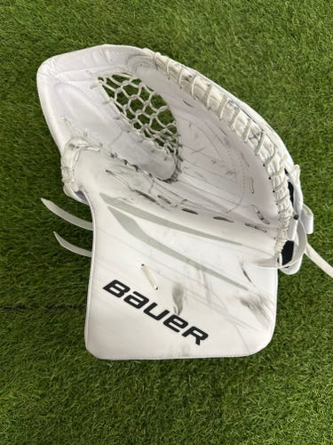 Bauer Vapor V90 Goalie Glove | Intermediate Regular
