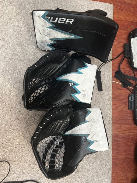 Bauer M5 Pro Regular Set  + Mach Glove
