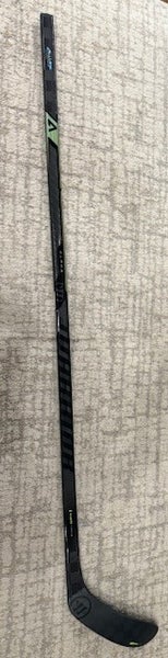 Senior Warrior Alpha LX3 Pro Right Handed Hockey Stick W28 (New)
