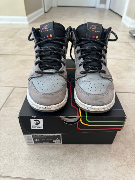 Gray Kids 4.5Y (Big Kids / Youth) Youth Air Jordan Shoes (Used)