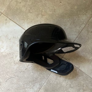 MLB Issued Single Ear Batting Helmet (Right Hand hitter) w/jaw Flap Protection