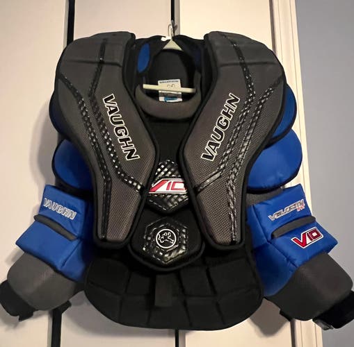 Vaughn V10 Goalie Chest Protector (Used)