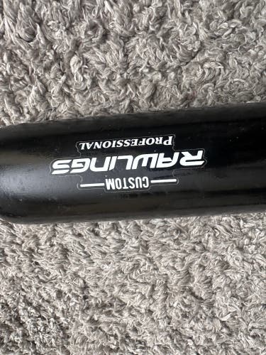 Rawlings Bat  (-3) 30.5 oz 33.5" (Used)