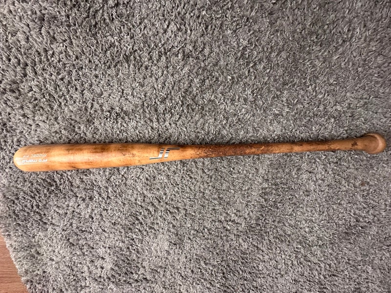 Tucci Tucci Pro Select Maple Bat (-3) 30 oz 33" (Used)