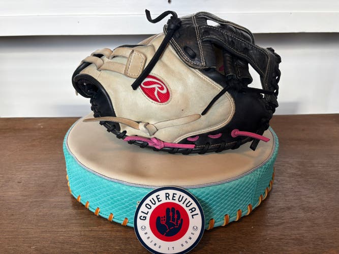 2020 Rawlings RH Catcher's RLACM33 33” Baseball Glove 33" (Used)