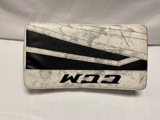 CCM Extreme Flex II 760 Regular  (Used)