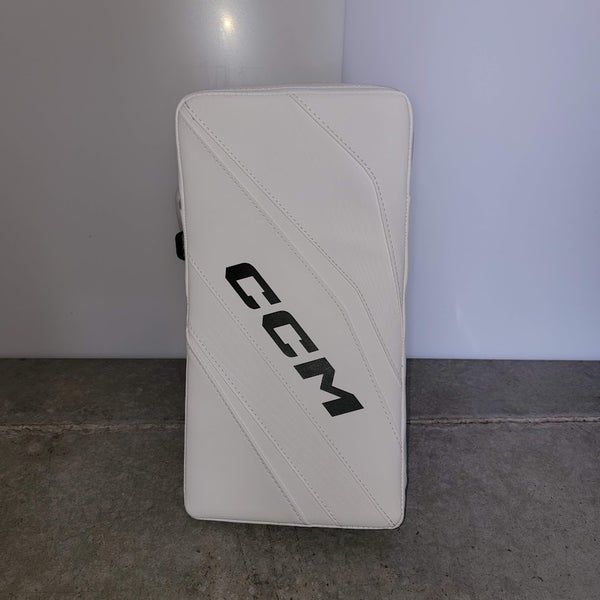 CCM Eflex 6.5 Blocker Regular (New) - Junior