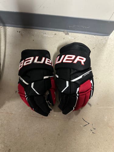Bauer Supreme Mach Gloves 14" (Used)