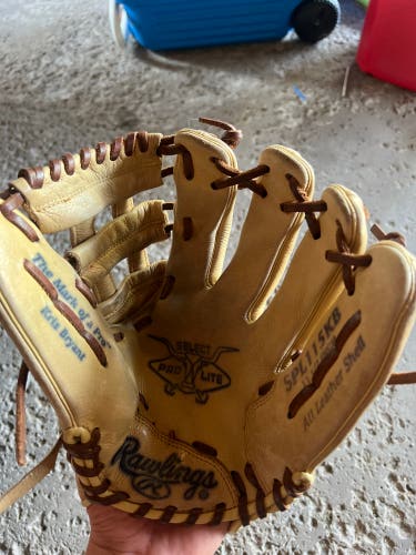 RH Rawlings Baseball Glove 11.5" (Used)