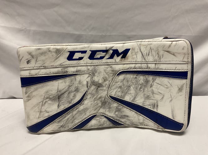 CCM Revolution 577 Blocker