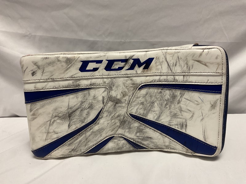 CCM Revolution 577 Blocker