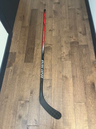 Senior Bauer Vapor Hyperlite 2 Left Hand Hockey Stick P92 77flex (Used)