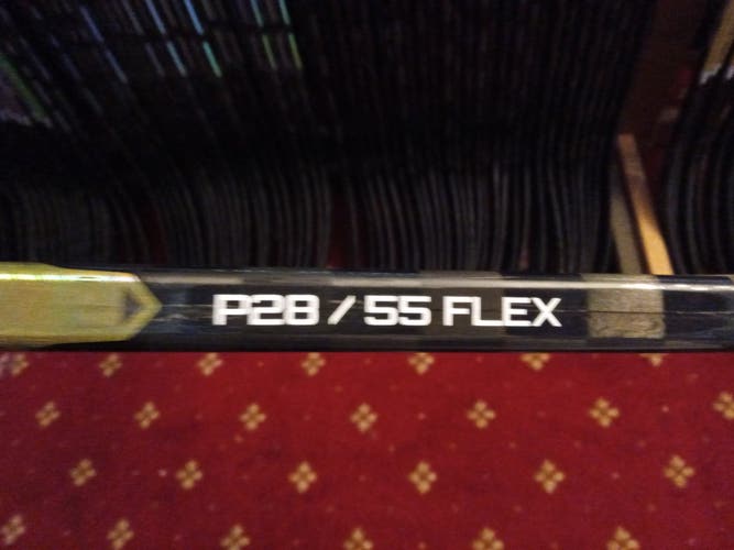 Intermediate Bauer Proto-R Right Handed Hockey Stick P28 55 Flex (New)