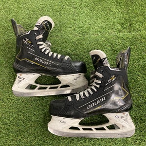Senior Bauer Supreme M40 Hockey Skates 9 Fit 1 (Used)