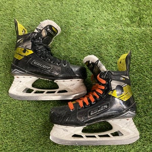 Intermediate Bauer Supreme 3S Hockey Skates Size 5.5 Fit 1  (Used)