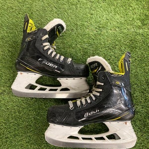 Senior Bauer Supreme M4 Hockey Skates 7 (Used)