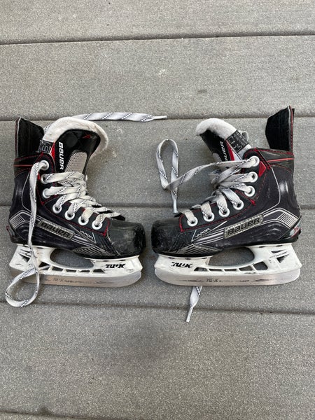 Bauer Vapor X500 Hockey Skates Regular Width 9 (Used)