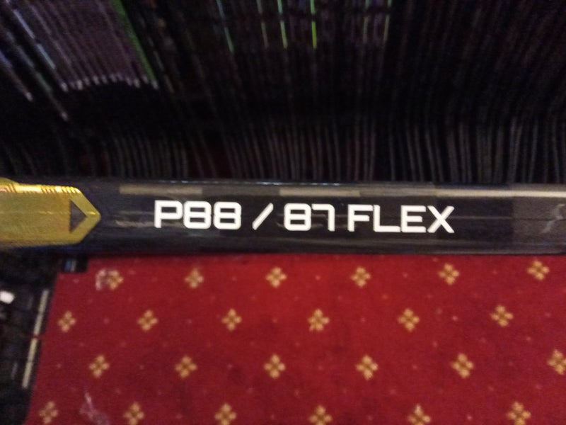 Senior Bauer Proto-R Right Handed Hockey Stick P88 87 Flex  (New)