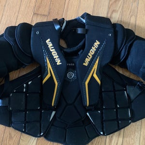 Large Vaughn SLR3 Pro Carbon Goalie Chest Protector Pro Stock