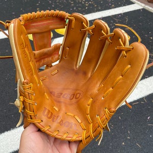 2023 Wilson A2000 1786 RH Infield Baseball Glove 11.5" (Used)