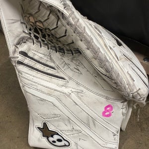 White Junior Brian's G-Netik X5 Goalie Glove Regular (Used)