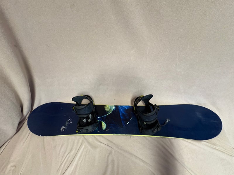 Unisex Ride Vista Series 152cm Snowboard All Mountain With Bindings (Used)