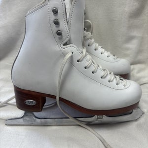 Girls Junior Size 3.5 Riedell Bronze Figure Ice Skates.  MK Sheffield Blades
