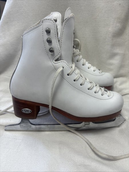 Girls Junior Size 3.5 Riedell Bronze Figure Ice Skates.  MK Sheffield Blades