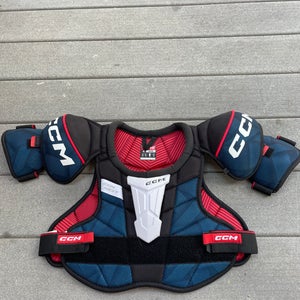 Junior Medium CCM Next Shoulder Pads (New)