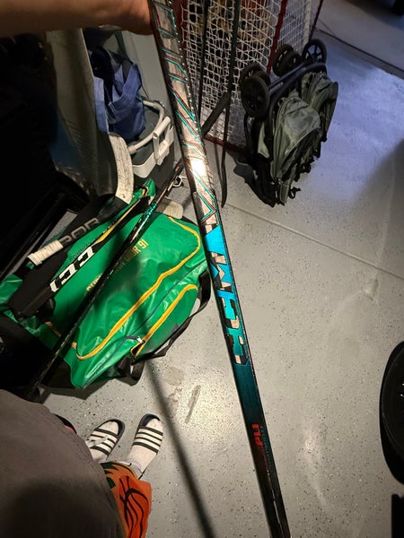 Senior CCM Vizion Left Hand Hockey Stick P28+1/4  (Used)
