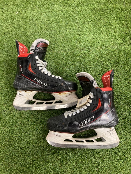 Intermediate Bauer Vapor 3X Pro Hockey Skates 6.5 Fit 3  (Used)
