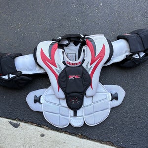 Large  Vaughn Epic 8404 Goalie Chest Protector  (Used)