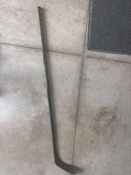 Senior Bauer Twitch Left Hand Hockey Stick P28 (Used)
